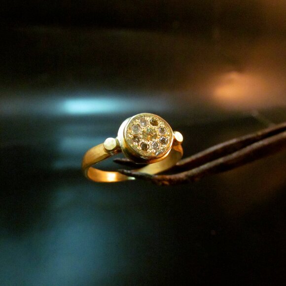 Engagement ring. 14K Yellow gold ring with 0.08ct Diamond Champagne color. - Picture 6 of 16
